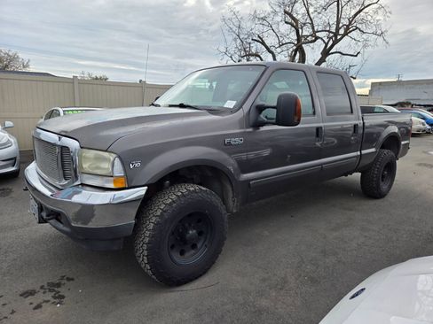 Used 2003 Ford F250 XLT image 1