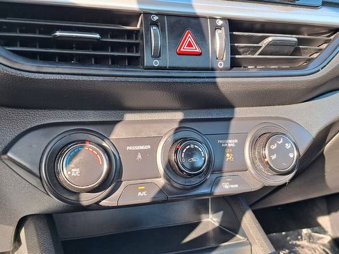 Used 2023 Kia Forte LXS image 15