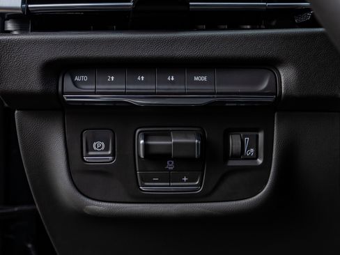 Used 2026 Cadillac Escalade ESV Sport w/ LPO, ONYX Package image 22