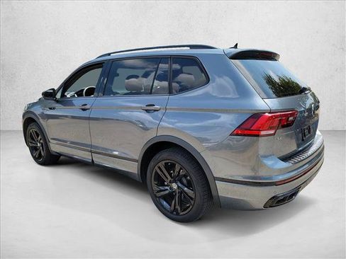 Used 2023 Volkswagen Tiguan SE R-Line FWD image 7