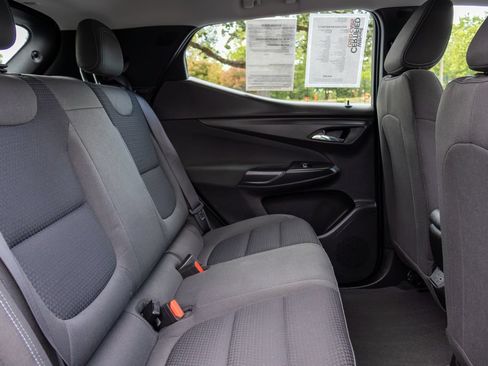Used 2023 Chevrolet Bolt EUV LT FWD image 13