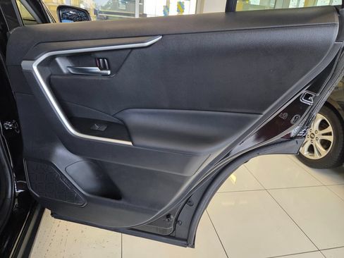 Used 2022 Toyota RAV4 XLE Premium AWD/4WD image 24