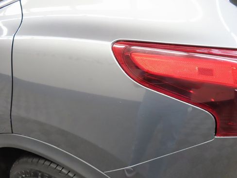 Used 2019 Nissan Rogue Sport SV image 34