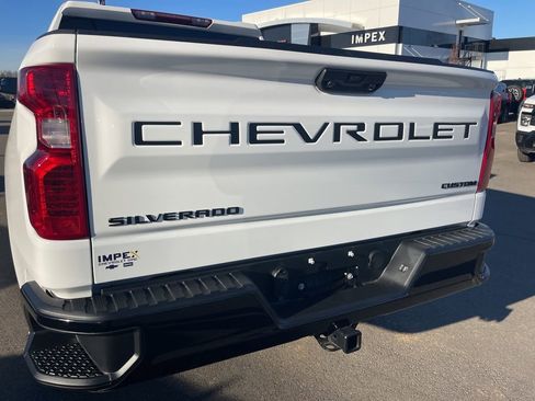Used 2025 Chevrolet Silverado 1500 Custom Trail Boss w/ Turbomax Blackout Package AWD/4WD image 26