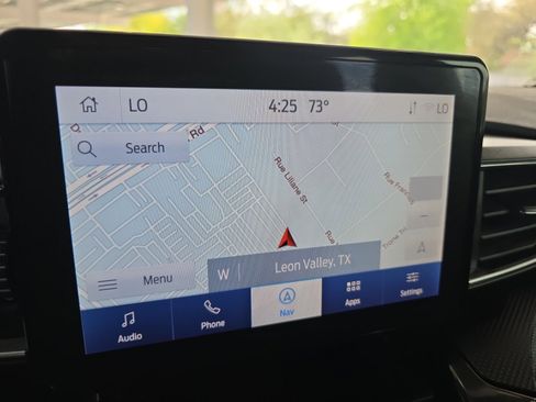 Used 2024 Ford Explorer ST-Line w/ Class IV Trailer Tow Package image 12