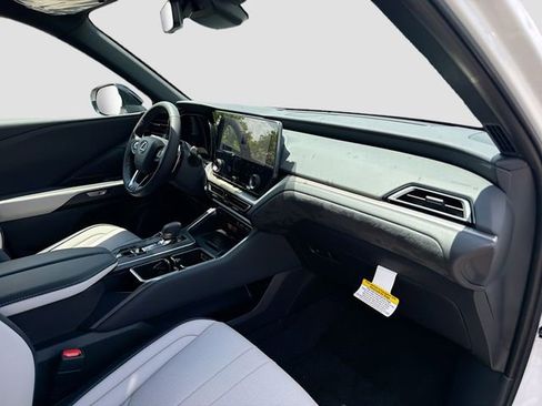 New 2026 Lexus TX 500h AWD image 15