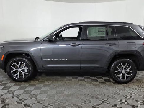 New 2025 Jeep Grand Cherokee Limited w/ Trailer Tow Package image 5