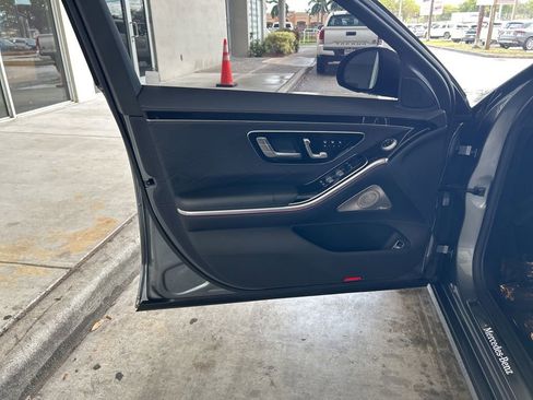 Used 2021 Mercedes-Benz S 580 4MATIC Sedan image 52