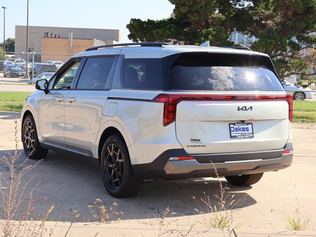 New 2027 Kia Carnival EX w/ Dark Edition Package FWD image 5