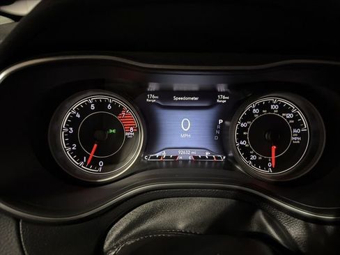 Used 2022 Jeep Cherokee Trailhawk w/ Premium Leather Package image 19