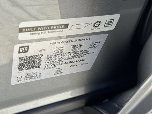 New 2025 Cadillac XT5 Luxury image 35