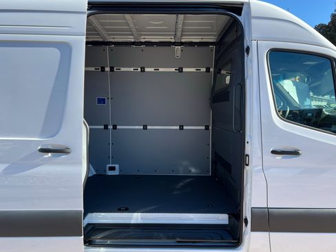 New 2026 Mercedes-Benz Sprinter 2500 image 14