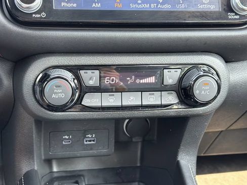 Used 2022 Nissan Kicks SR w/ Premium Package FWD image 15