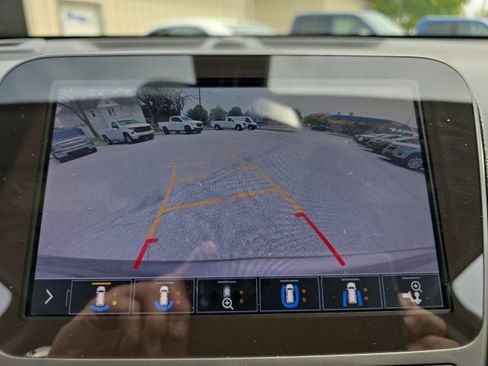 Used 2019 Chevrolet Equinox Premier FWD image 19