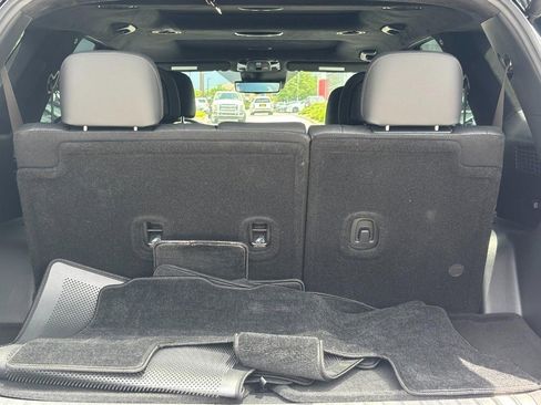 Used 2024 Hyundai Palisade Calligraphy image 4