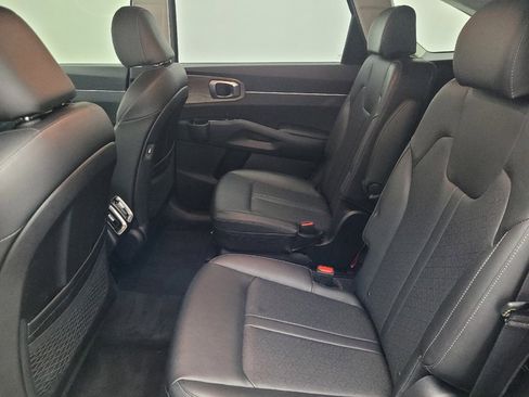 Used 2022 Kia Sorento EX FWD image 18