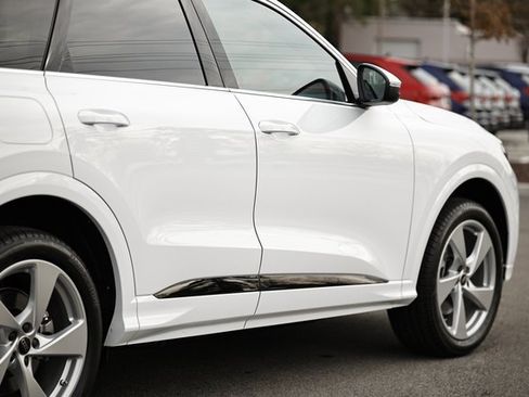 New 2025 Audi Q5 Premium Plus image 8