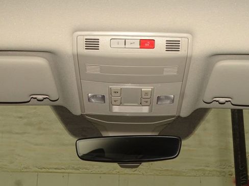 Used 2024 Volkswagen Jetta SE image 27