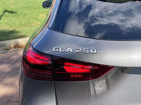 Certified 2025 Mercedes-Benz GLA 250 image 9