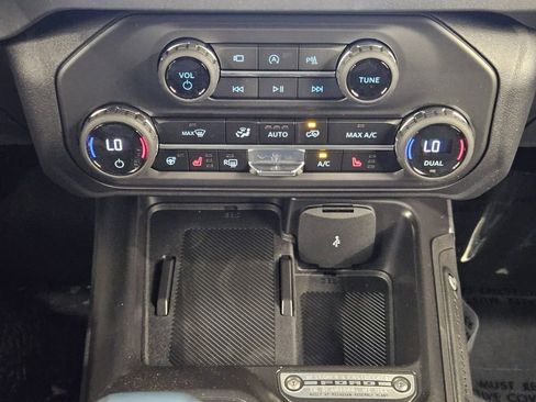 New 2025 Ford Bronco Outer Banks AWD/4WD image 22