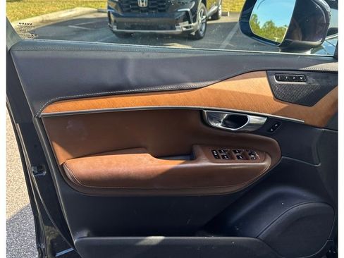 Used 2019 Volvo XC90 T6 Inscription w/ Advanced Package image 1