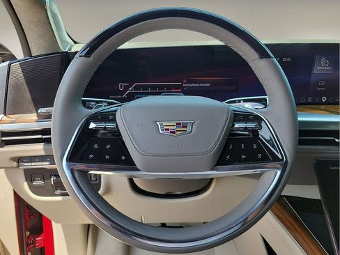 Certified 2025 Cadillac Escalade ESV Sport Platinum w/ LPO, ONYX Package AWD/4WD image 20