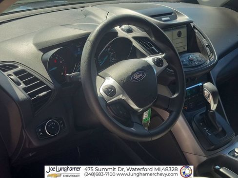 Used 2016 Ford Escape SE w/ Equipment Group 201A AWD/4WD image 12