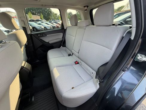Used 2018 Subaru Forester 2.5i Premium AWD/4WD image 19