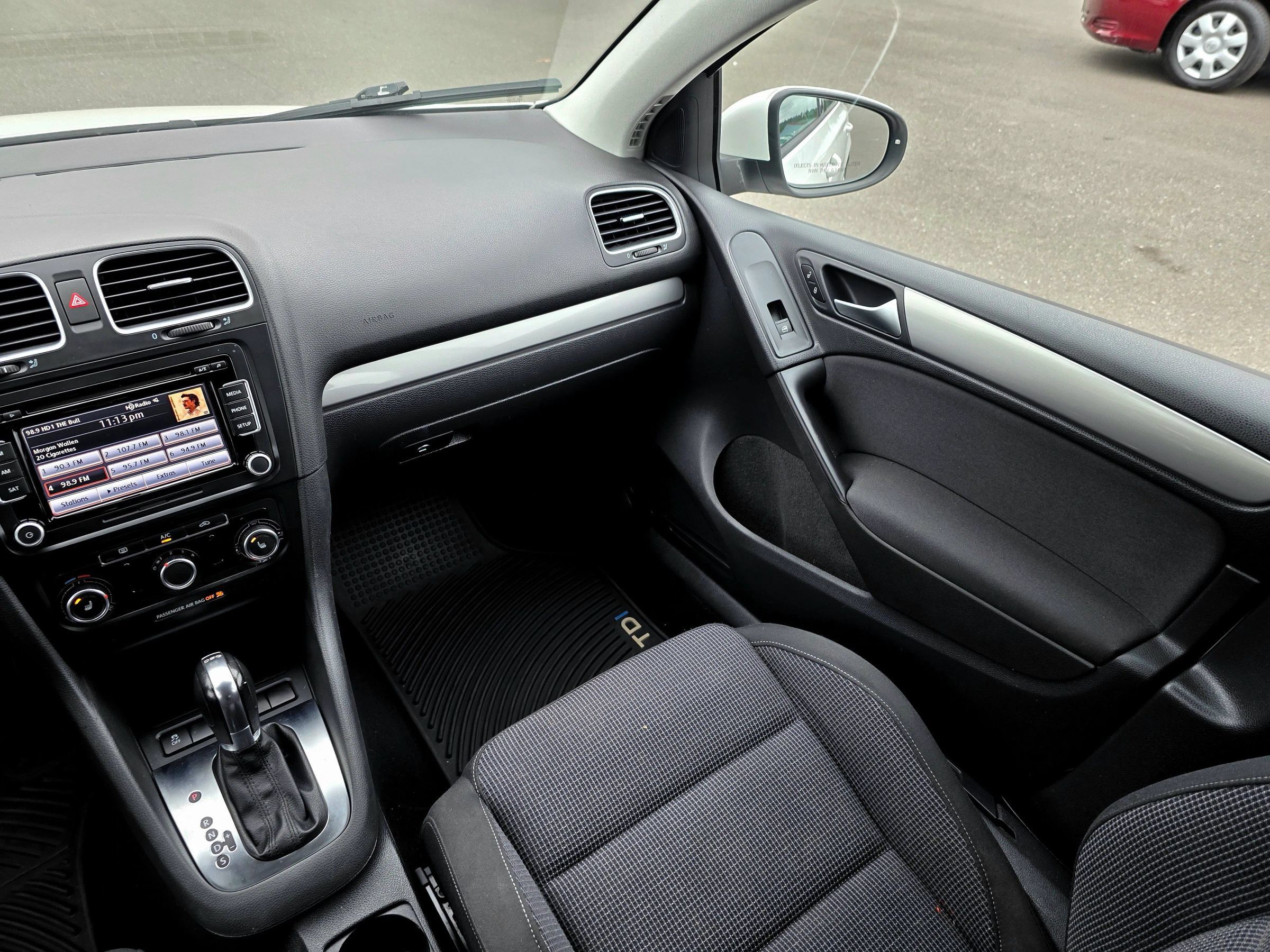 Used 2013 Volkswagen Golf TDI FWD image 34