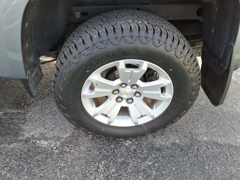 Used 2018 Chevrolet Colorado LT w/ LT Convenience Package image 16