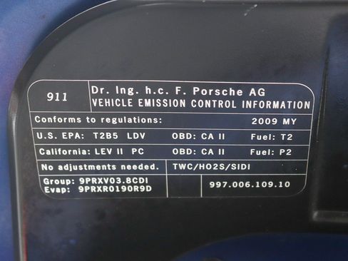 Used 2009 Porsche 911 Carrera RWD image 28