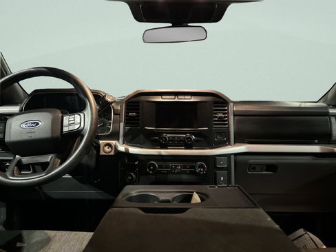 Used 2022 Ford F150 XLT image 42
