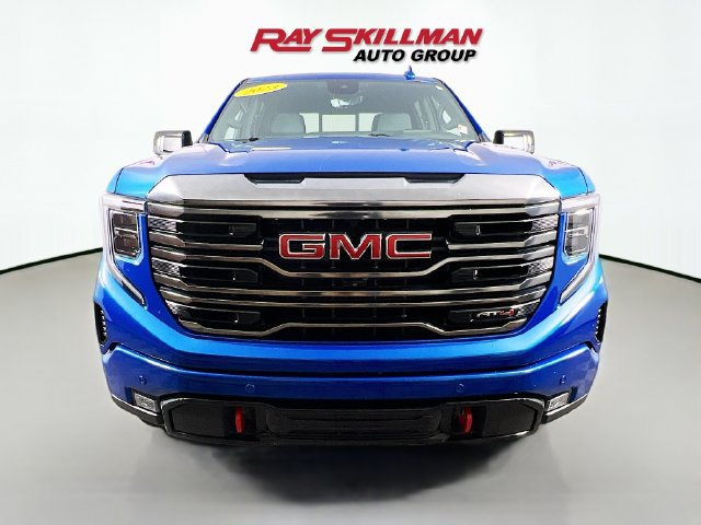 Used 2023 GMC Sierra 1500 AT4 w/ AT4 Premium Package AWD/4WD image 2