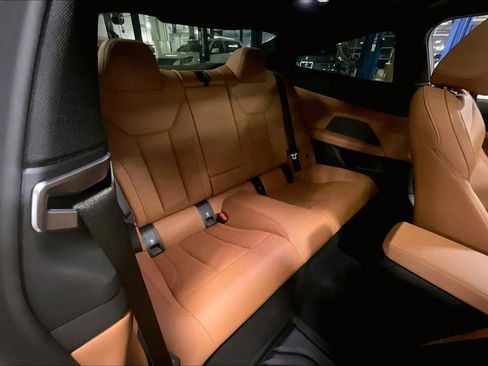 Certified 2026 BMW 430i Coupe w/ M Sport Package image 18