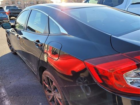 Used 2019 Honda Civic Sport image 5