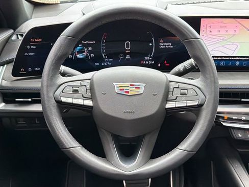 Used 2024 Cadillac XT4 Sport FWD image 24