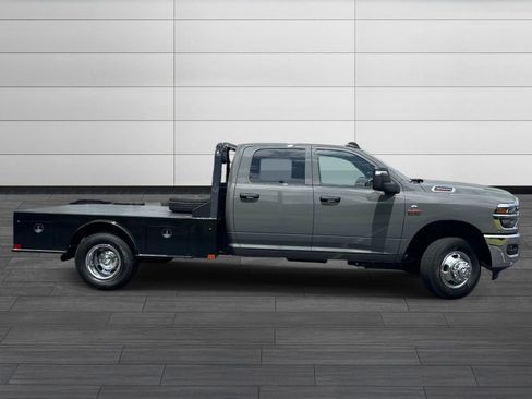 New 2026 RAM 3500 Tradesman AWD/4WD image 3