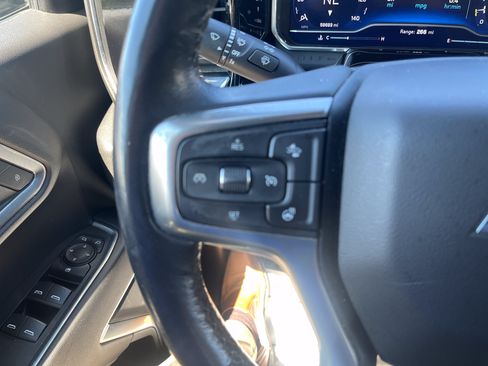 Used 2022 Chevrolet Silverado 1500 LT AWD/4WD image 32