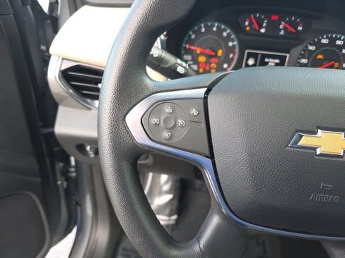 Used 2023 Chevrolet Traverse LS image 27
