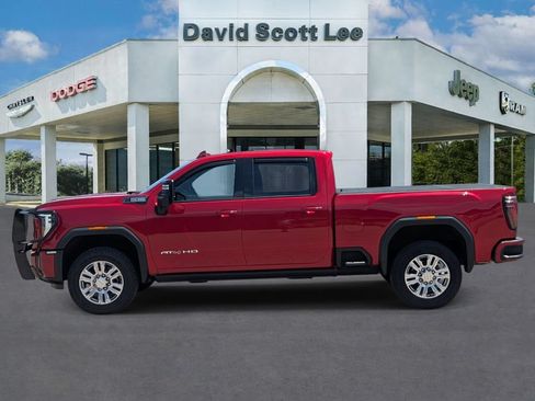 Used 2024 GMC Sierra 2500 AT4 w/ AT4 Premium Plus Package AWD/4WD image 10