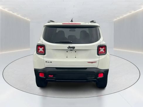 Used 2015 Jeep Renegade Trailhawk w/ Cold Weather Group AWD/4WD image 5