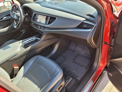 Certified 2024 Buick Enclave Premium image 10