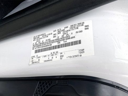 Used 2016 Ford Transit 250 130 Low Roof image 29