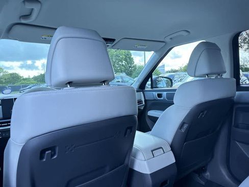 Used 2026 Hyundai Santa Fe SEL FWD image 23