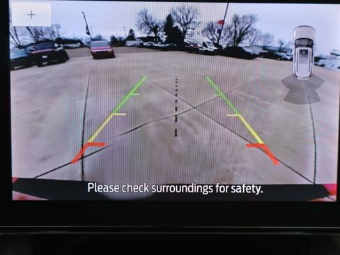 Used 2023 Ford Explorer XLT w/ Equipment Group 202A image 23