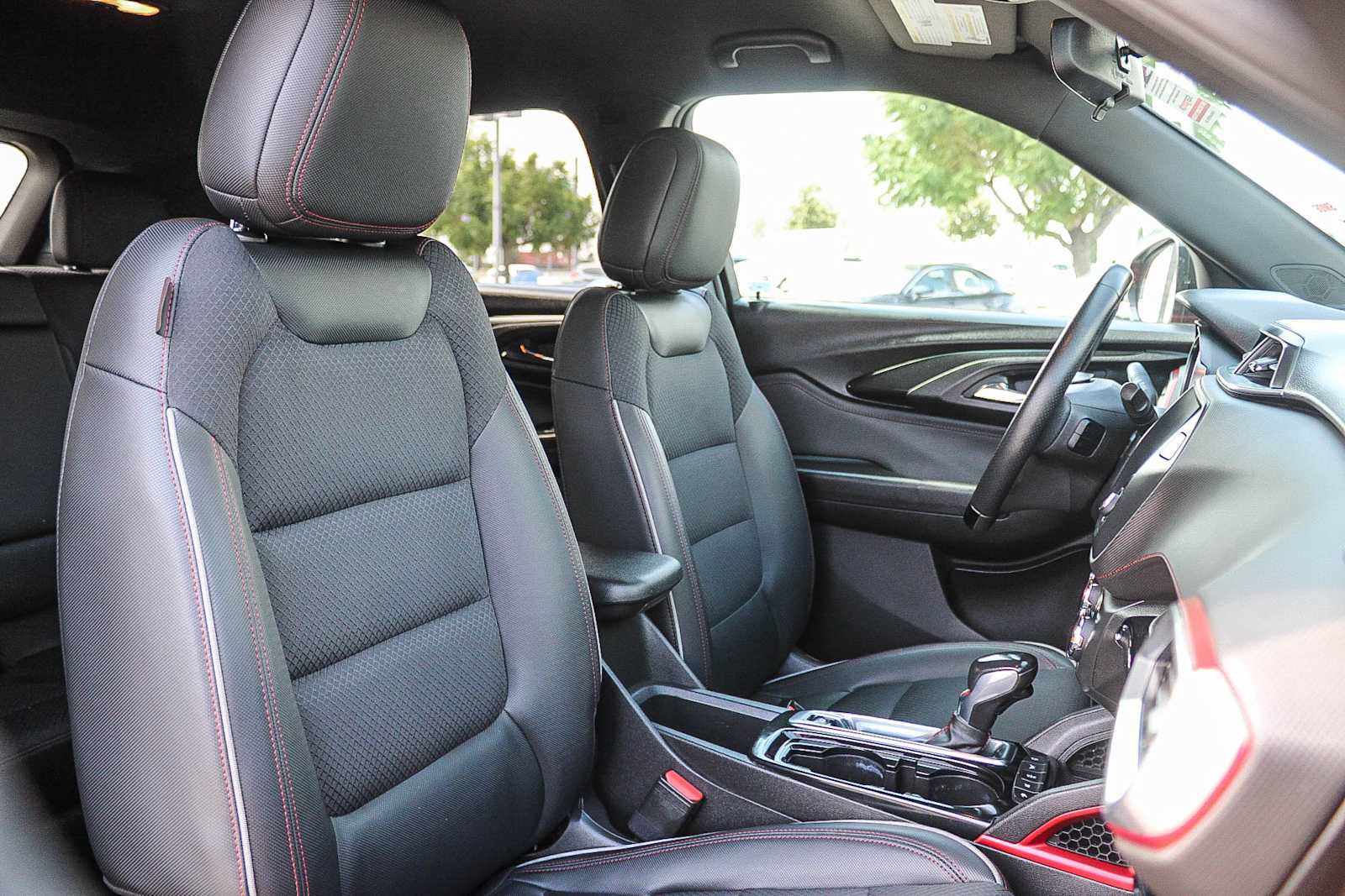 Used 2021 Chevrolet TrailBlazer RS FWD image 16