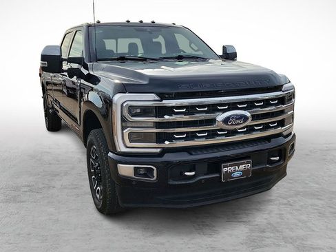 Used 2024 Ford F350 Platinum AWD/4WD image 2