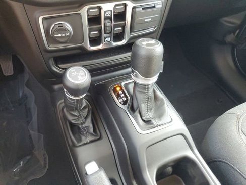 New 2025 Jeep Wrangler Unlimited Sport S 4xe w/ Convenience Group image 26