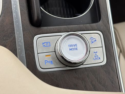 Used 2024 Genesis GV80 3.5T w/ Prestige Package AWD/4WD image 29