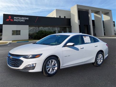 Used 2024 Chevrolet Malibu LT image 1